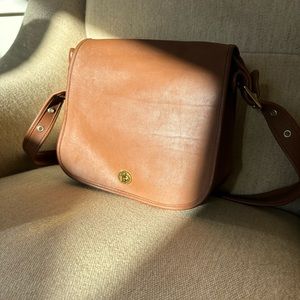 Vintage Coach stewardess Bag 9525 saddle messenger, British tan